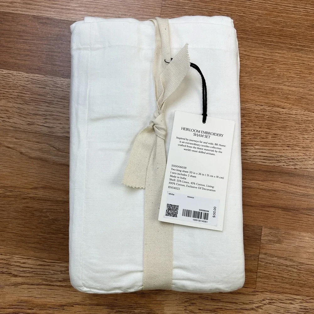 Banana Republic Home Heirloom Embroidery King Pillow Shams,‎ White 2 Piece NEW
